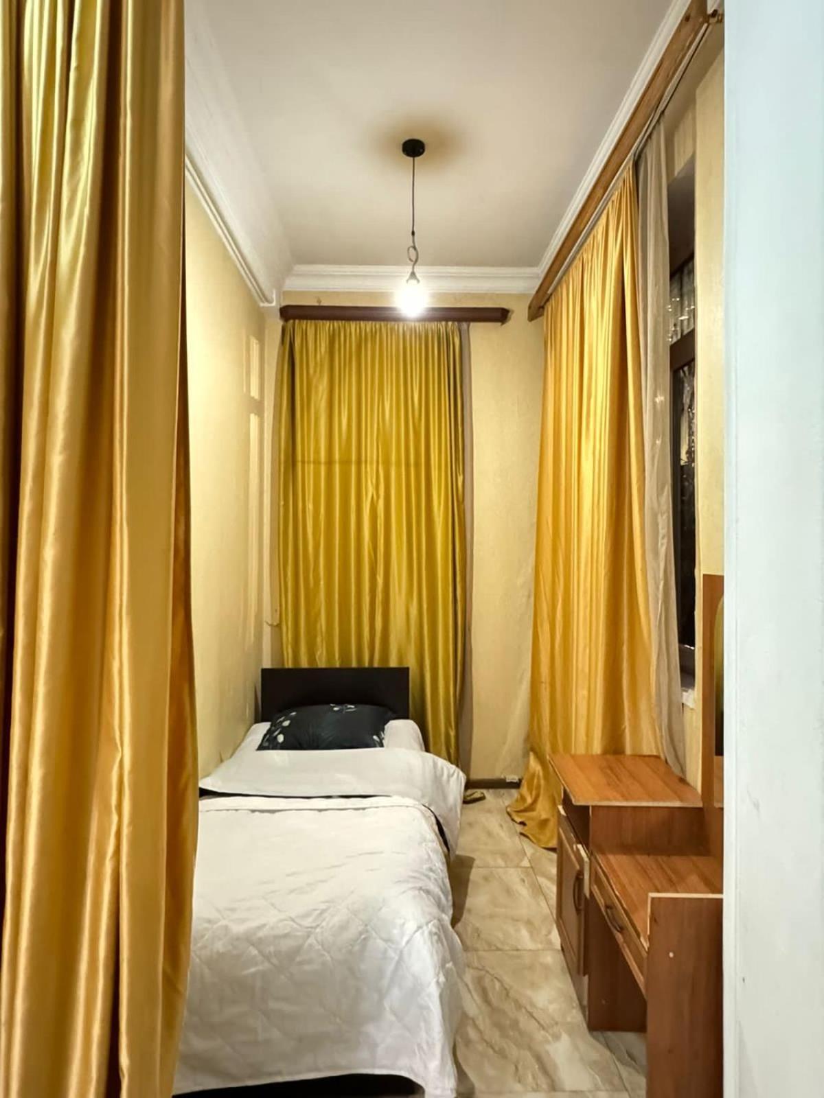 Benene'S Apartments Тбилиси Экстерьер фото