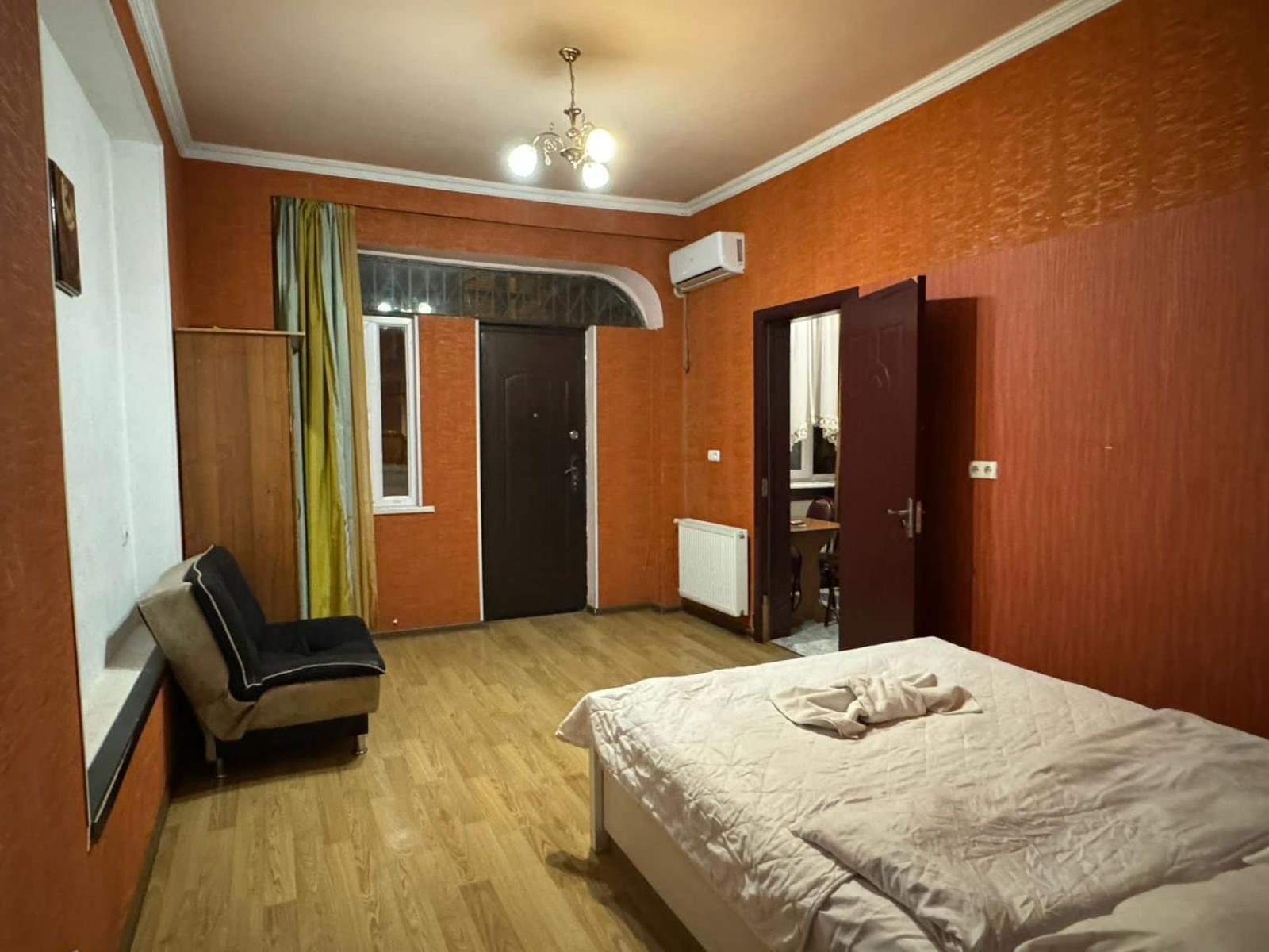Benene'S Apartments Тбилиси Экстерьер фото